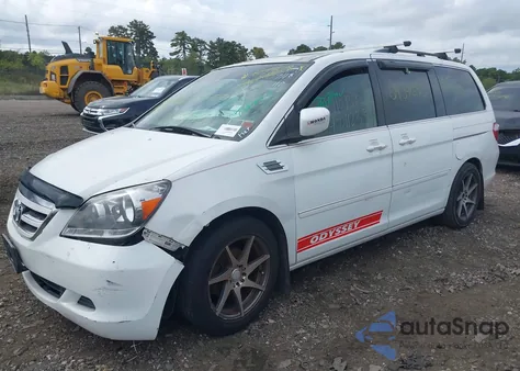 2005 Honda Odyssey Ex-L z USA, uszkodzony, nr VIN 5FNRL38725B108467